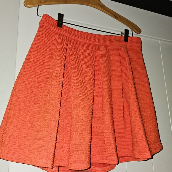 5 for $ 25 Bundle deal - Forever 21 orange mini skirt - Picture 2 of 3